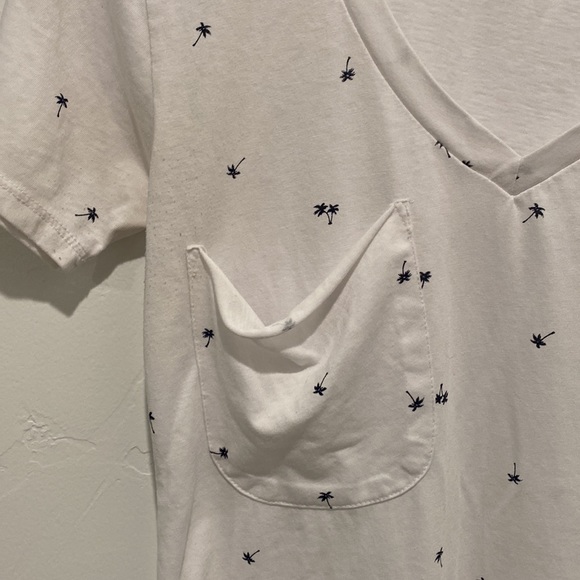 Z Supply White Pocket Tee With Palm Trees - Picture 3 of 8